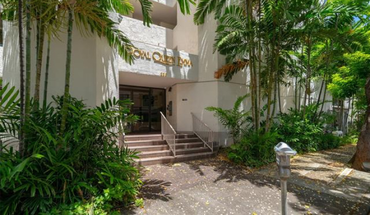 222 Vineyard Street,Honolulu,Hawaii,96813,3 Bedrooms Bedrooms,2 BathroomsBathrooms,Condo/Townhouse,Vineyard,3,18187349