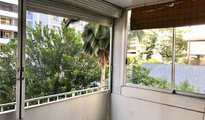 411 KAIOLU Street,Honolulu,Hawaii,96815,1 Bedroom Bedrooms,1 BathroomBathrooms,Condo/Townhouse,KAIOLU,3,18041566