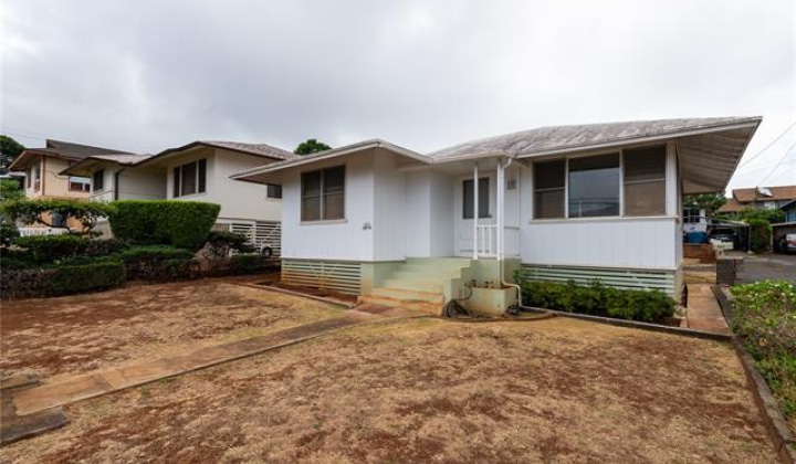 637 11th Avenue,Honolulu,Hawaii,96816,2 Bedrooms Bedrooms,1 BathroomBathrooms,Single family,11th,18145136