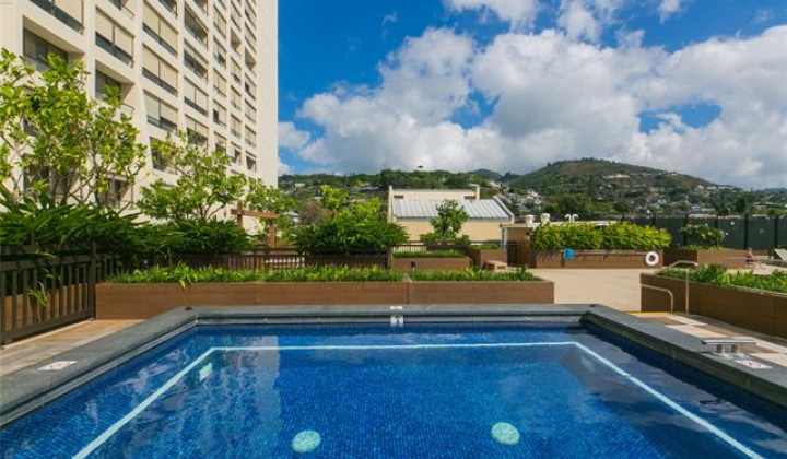 1717 Mott Smith Drive,Honolulu,Hawaii,96822,1 ベッドルーム ベッドルーム,1 バスルームバスルーム,コンド / タウンハウス,Mott Smith,29,18153185