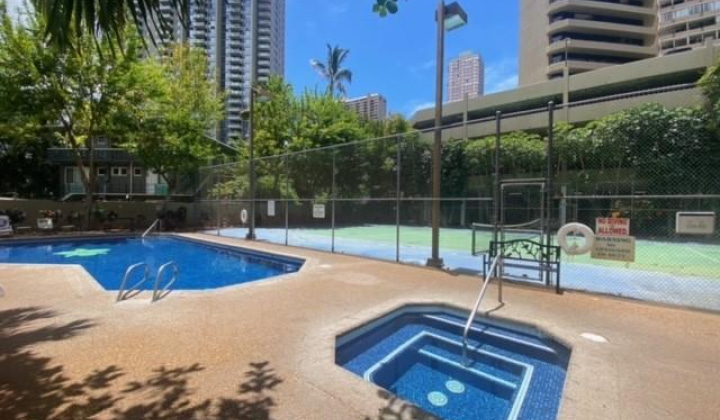 1700 Ala Moana Boulevard,Honolulu,Hawaii,96815,1 BathroomBathrooms,Condo/Townhouse,Ala Moana,17,18061672