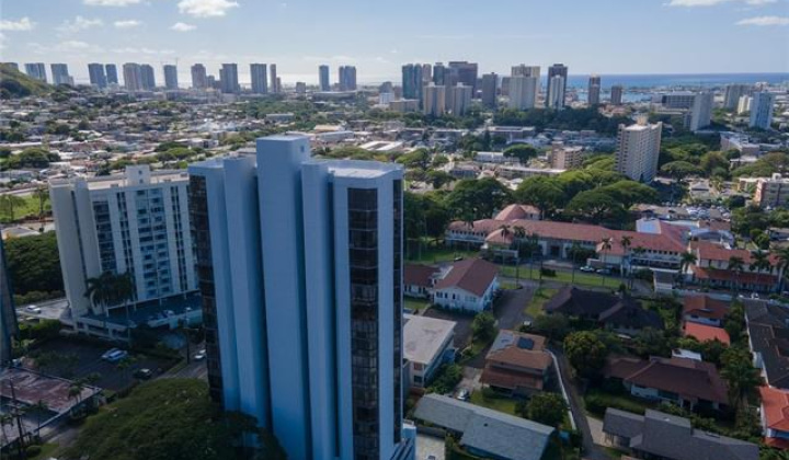 2040 Nuuanu Avenue,Honolulu,Hawaii,96817,1 Bedroom Bedrooms,1 BathroomBathrooms,Condo/Townhouse,Nuuanu,18,18159619