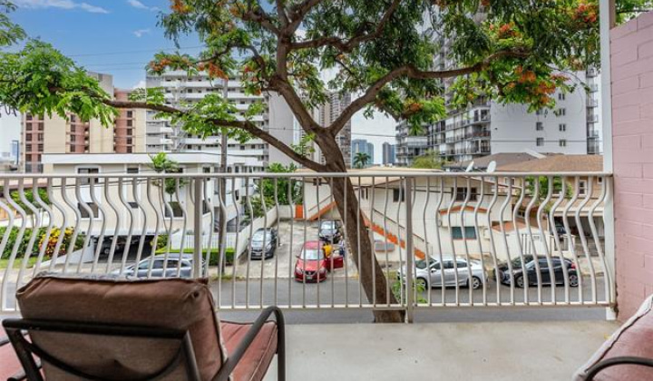 1020 Green Street,Honolulu,Hawaii,96822,1 Bedroom Bedrooms,1 BathroomBathrooms,Condo/Townhouse,Green,2,18159789