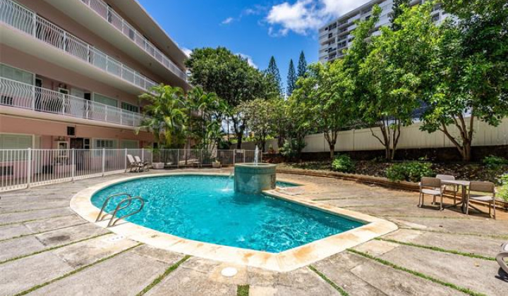 1020 Green Street,Honolulu,Hawaii,96822,1 Bedroom Bedrooms,1 BathroomBathrooms,Condo/Townhouse,Green,2,18159789