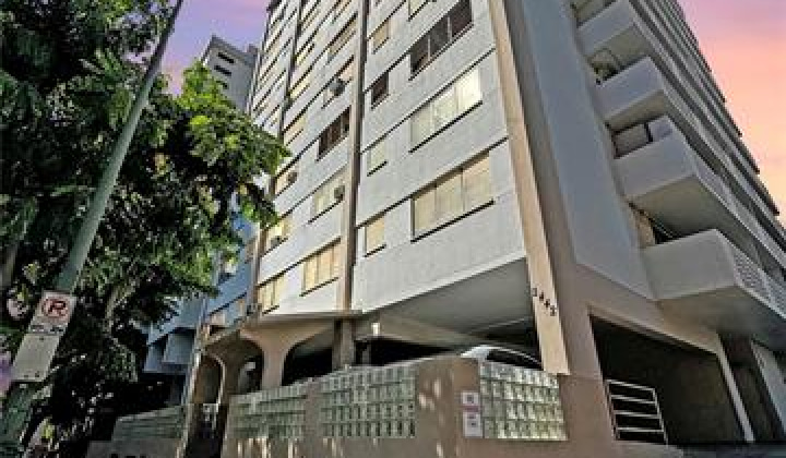 2442 Kuhio Avenue,Honolulu,Hawaii,96815,2 ベッドルーム ベッドルーム,1 バスルームバスルーム,コンド / タウンハウス,Kuhio,10,18160429