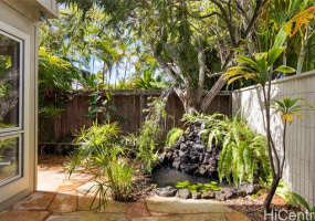 822 Koko Isle Circle,Honolulu,Hawaii,96825,4 Bedrooms Bedrooms,3 BathroomsBathrooms,Condo/Townhouse,Koko Isle,1,18208186