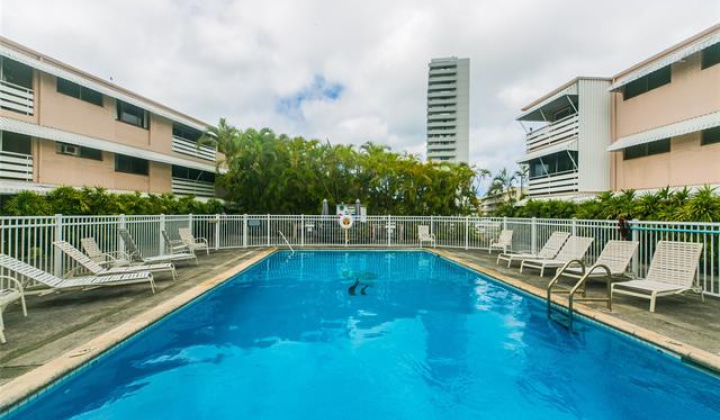 1330 Wilder Avenue,Honolulu,Hawaii,96822,1 Bedroom Bedrooms,1 BathroomBathrooms,Condo/Townhouse,Wilder,2,18208274