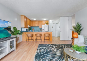 2140 Kuhio Avenue,Honolulu,Hawaii,96815,1 Bedroom Bedrooms,1 BathroomBathrooms,Condo/Townhouse,Kuhio,15,18176914