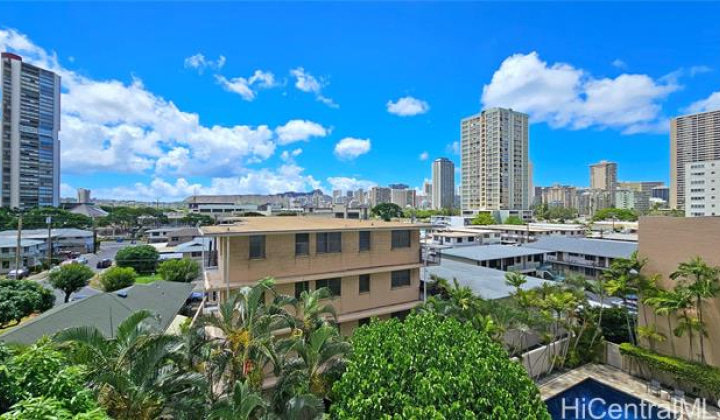 555 大学 Avenue,Honolulu,Hawaii,96826,1 ベッドルーム ベッドルーム,1 バスルームバスルーム,コンド / タウンハウス,University,4,18177283