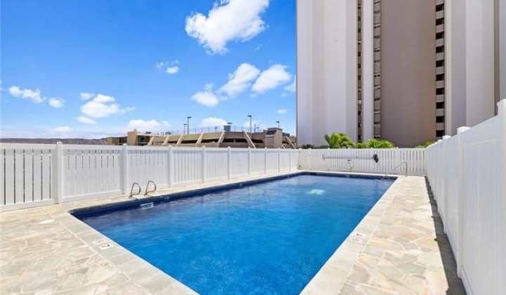 2525 Date Street,Honolulu,Hawaii,96826,1 BathroomBathrooms,Condo/Townhouse,Date,15,18211520