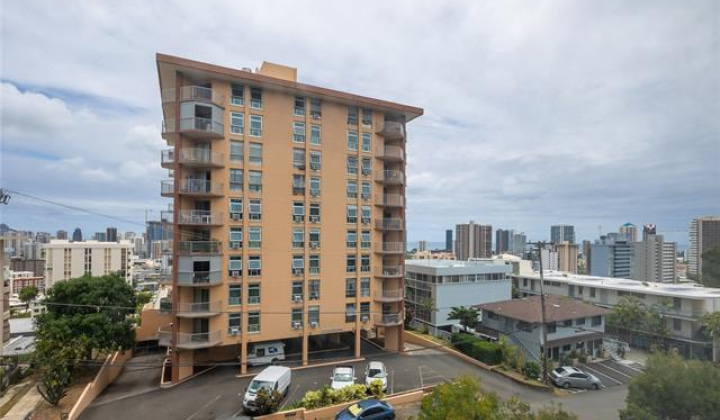 1013 Prospect Street,Honolulu,Hawaii,96822,1 Bedroom Bedrooms,1 BathroomBathrooms,Condo/Townhouse,Prospect,6,18179304