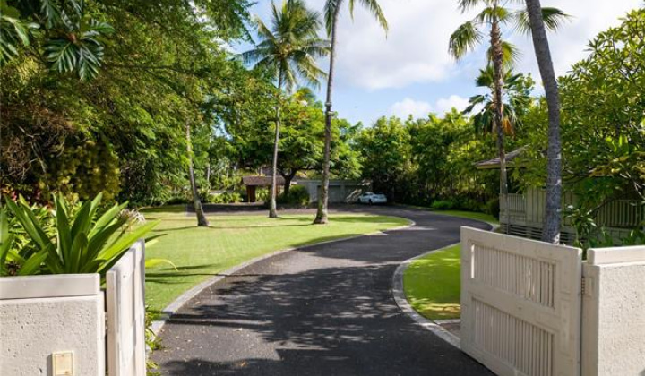 4679B Kahala Avenue,Honolulu,Hawaii,96816,6 Bedrooms Bedrooms,6 BathroomsBathrooms,Single family,Kahala,18058345