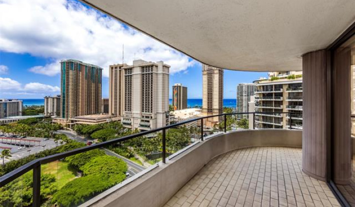 1910 Ala Moana Boulevard,Honolulu,Hawaii,96815,2 ベッドルーム ベッドルーム,2 バスルームバスルーム,コンド / タウンハウス,Ala Moana,19,18077135