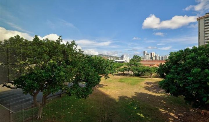 855 Makahiki Way,Honolulu,Hawaii,96826,1 Bedroom Bedrooms,1 BathroomBathrooms,Condo/Townhouse,Makahiki,4,18214067