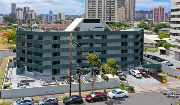 855 Makahiki Way,Honolulu,Hawaii,96826,1 Bedroom Bedrooms,1 BathroomBathrooms,Condo/Townhouse,Makahiki,4,18214067