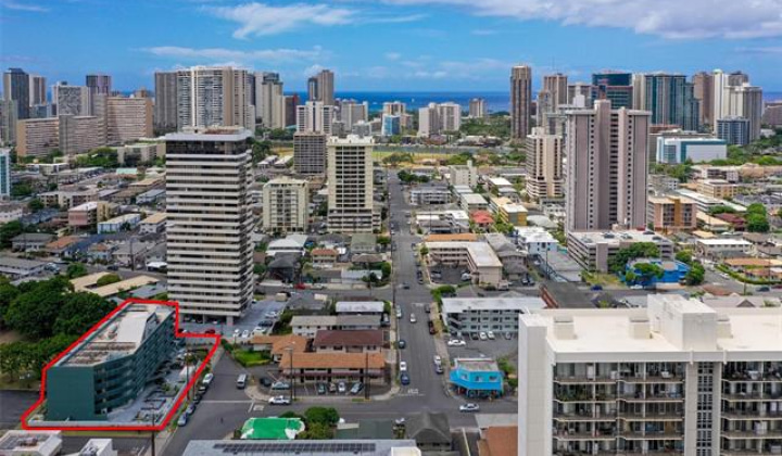 855 Makahiki Way,Honolulu,Hawaii,96826,1 Bedroom Bedrooms,1 BathroomBathrooms,Condo/Townhouse,Makahiki,4,18214067