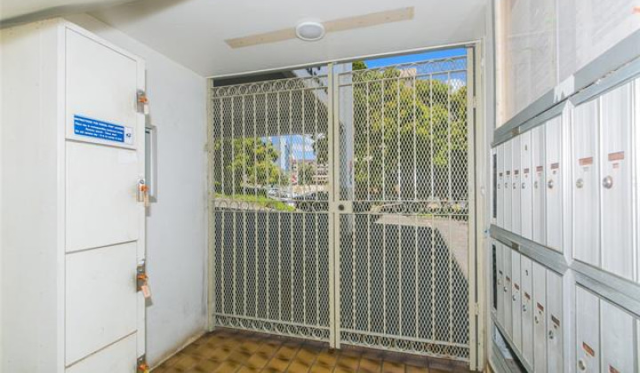 2949 Ala Ilima Street,Honolulu,Hawaii,96818,2 Bedrooms Bedrooms,1 BathroomBathrooms,Condo/Townhouse,Ala Ilima,4,18180447