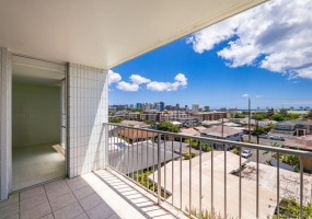 647 Kunawai Lane,Honolulu,Hawaii,96817,2 Bedrooms Bedrooms,1 BathroomBathrooms,Condo/Townhouse,Kunawai,5,18186777