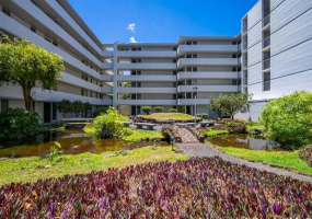 647 Kunawai Lane,Honolulu,Hawaii,96817,2 Bedrooms Bedrooms,1 BathroomBathrooms,Condo/Townhouse,Kunawai,5,18186777