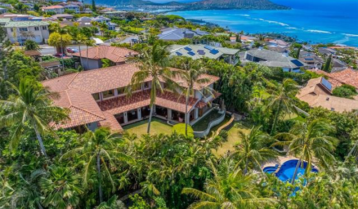 718 Puuikena Drive,Honolulu,Hawaii,96821,7 Bedrooms Bedrooms,6 BathroomsBathrooms,Single family,Puuikena,18186822