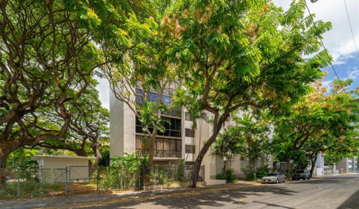 222 Vineyard Street,Honolulu,Hawaii,96813,3 ベッドルーム ベッドルーム,2 バスルームバスルーム,コンド / タウンハウス,Vineyard,3,18187349