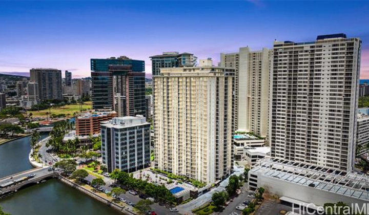 1717 Ala Wai Boulevard,Honolulu,Hawaii,96815,2 ベッドルーム ベッドルーム,2 バスルームバスルーム,コンド / タウンハウス,Ala Wai,12,18189923