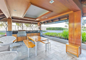 1555 Kapiolani Boulevard,Honolulu,Hawaii,96814,2 Bedrooms Bedrooms,2 BathroomsBathrooms,Condo/Townhouse,Kapiolani,22,18192474