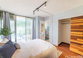 2140 10th Avenue,Honolulu,Hawaii,96816,1 BathroomBathrooms,Condo/Townhouse,10th,4,18101000