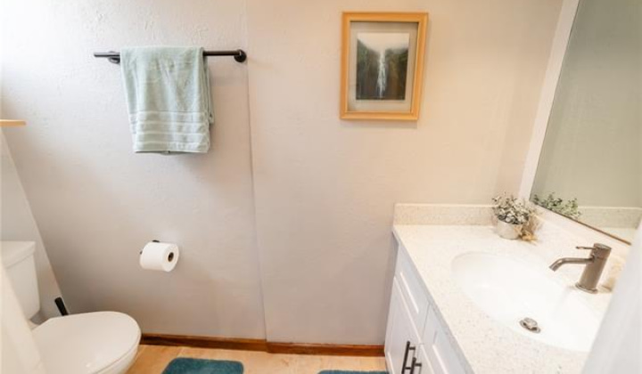 2140 10th Avenue,Honolulu,Hawaii,96816,1 BathroomBathrooms,Condo/Townhouse,10th,4,18101000