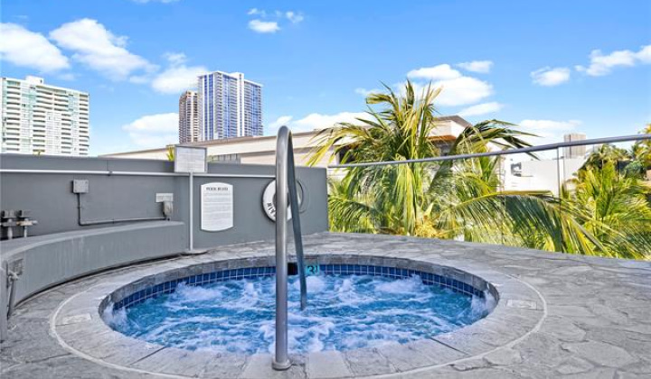 88 Piikoi Street,Honolulu,Hawaii,96814,2 Bedrooms Bedrooms,2 BathroomsBathrooms,Condo/Townhouse,Piikoi,31,18199689