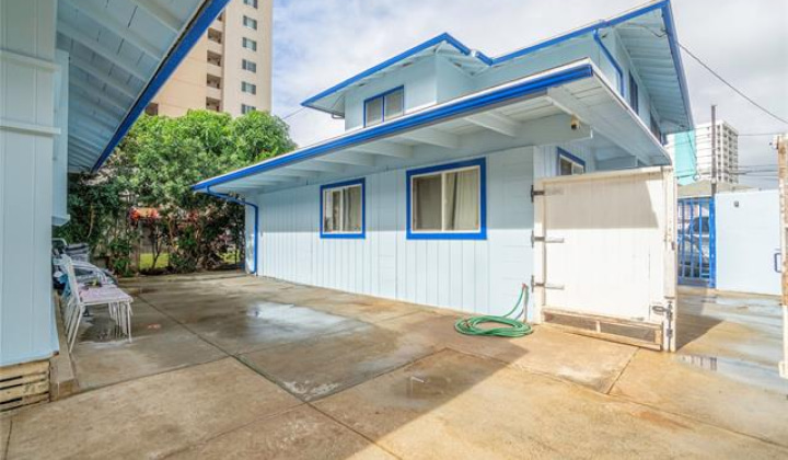 729 Ekela Avenue,Honolulu,Hawaii,96816,8 Bedrooms Bedrooms,4 BathroomsBathrooms,Single family,Ekela,18199694