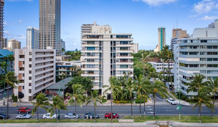 2029 Ala Wai Boulevard,Honolulu,Hawaii,96815,3 Bedrooms Bedrooms,2 BathroomsBathrooms,Condo/Townhouse,Ala Wai,10,18205121