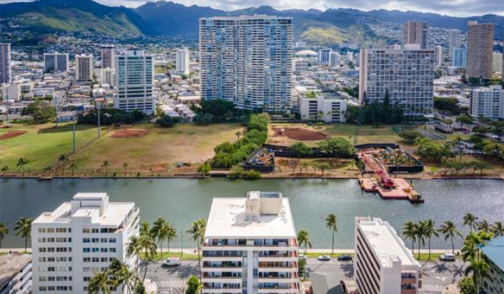 2029 Ala Wai Boulevard,Honolulu,Hawaii,96815,3 Bedrooms Bedrooms,2 BathroomsBathrooms,Condo/Townhouse,Ala Wai,10,18205121