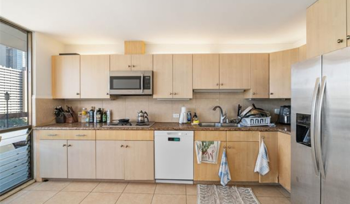 2029 Ala Wai Boulevard,Honolulu,Hawaii,96815,3 Bedrooms Bedrooms,2 BathroomsBathrooms,Condo/Townhouse,Ala Wai,10,18205121