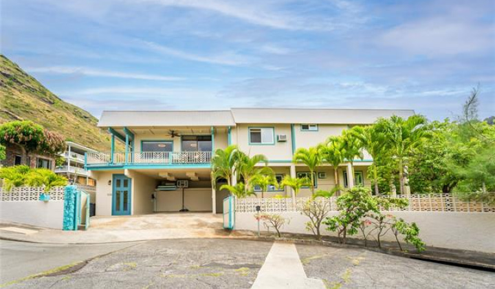 5216 Hao Place,Honolulu,Hawaii,96821,7 Bedrooms Bedrooms,6 BathroomsBathrooms,Single family,Hao,18206080