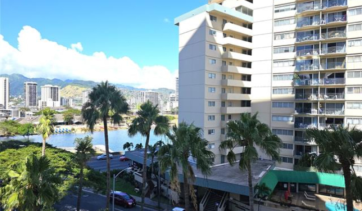 1888 Kalakaua Avenue,Honolulu,Hawaii,96815,2 Bedrooms Bedrooms,2 BathroomsBathrooms,Condo/Townhouse,Kalakaua,9,18208917