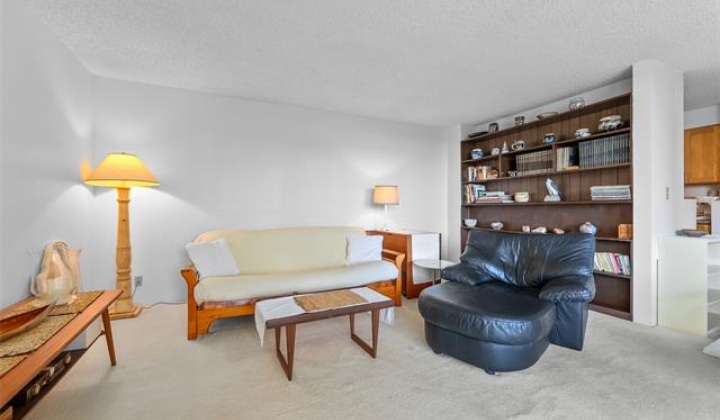 2600 Pualani Way,Honolulu,Hawaii,96815,1 Bedroom Bedrooms,1 BathroomBathrooms,Condo/Townhouse,Pualani,3,18209628