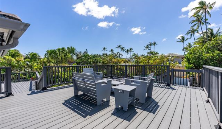 243 Portlock Road,Honolulu,Hawaii,96825,5 Bedrooms Bedrooms,4 BathroomsBathrooms,Single family,Portlock,18217095