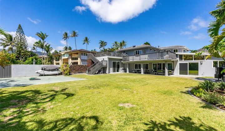 243 Portlock Road,Honolulu,Hawaii,96825,5 Bedrooms Bedrooms,4 BathroomsBathrooms,Single family,Portlock,18217095