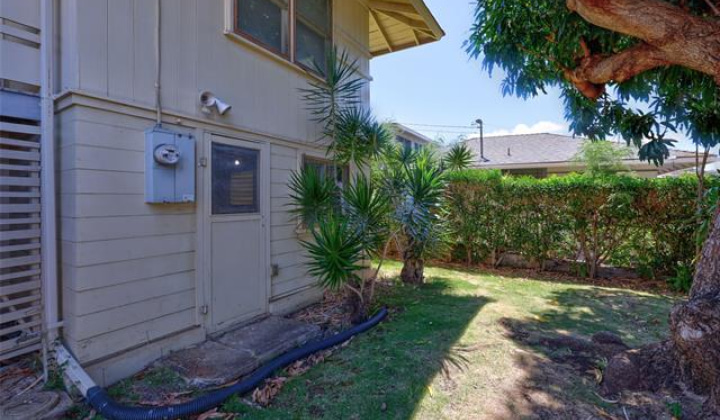 1827 Waihee Street,Honolulu,Hawaii,96817,3 Bedrooms Bedrooms,1 BathroomBathrooms,Single family,Waihee,18219395