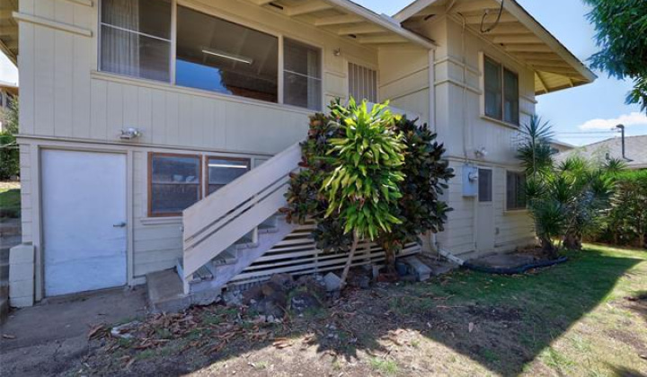 1827 Waihee Street,Honolulu,Hawaii,96817,3 Bedrooms Bedrooms,1 BathroomBathrooms,Single family,Waihee,18219395