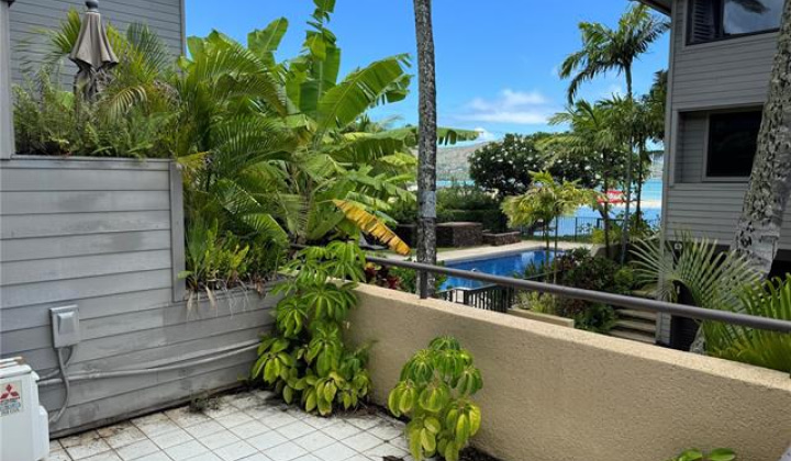 125D Maunalua Avenue,Honolulu,Hawaii,96821,3 ベッドルーム ベッドルーム,2 バスルームバスルーム,コンド / タウンハウス,Maunalua,3,18220048