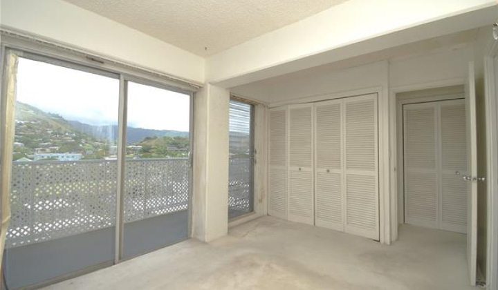 1635 Dole Street,Honolulu,Hawaii,96822,2 Bedrooms Bedrooms,1 BathroomBathrooms,Condo/Townhouse,Dole,15,18223336