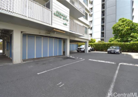 1635 Dole Street,Honolulu,Hawaii,96822,2 Bedrooms Bedrooms,1 BathroomBathrooms,Condo/Townhouse,Dole,15,18223336