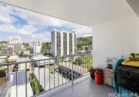 1710 Punahou Street,Honolulu,Hawaii,96822,1 ベッドルーム ベッドルーム,1 バスルームバスルーム,コンド / タウンハウス,Punahou,9,18274953