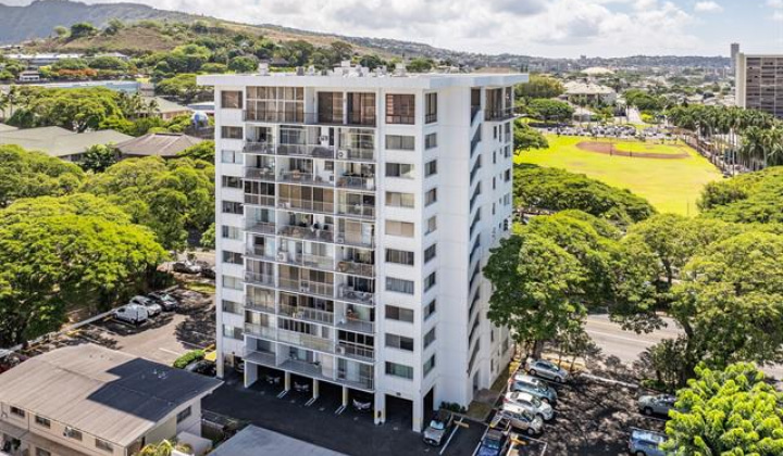 1710 Punahou Street,Honolulu,Hawaii,96822,1 ベッドルーム ベッドルーム,1 バスルームバスルーム,コンド / タウンハウス,Punahou,9,18274953