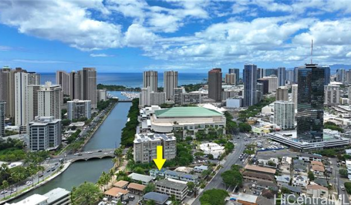 1867 Kapiolani Boulevard,Honolulu,Hawaii,96826,3 ベッドルーム ベッドルーム,3 バスルームバスルーム,一戸建て,Kapiolani,18225811