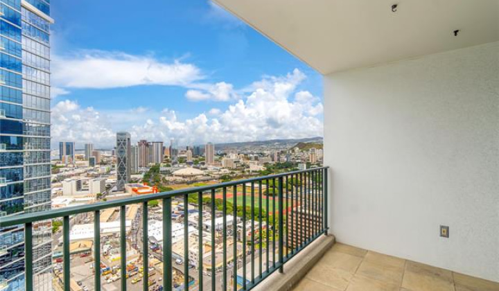 88 Piikoi Street,Honolulu,Hawaii,96814,2 Bedrooms Bedrooms,2 BathroomsBathrooms,Condo/Townhouse,Piikoi,35,18230064