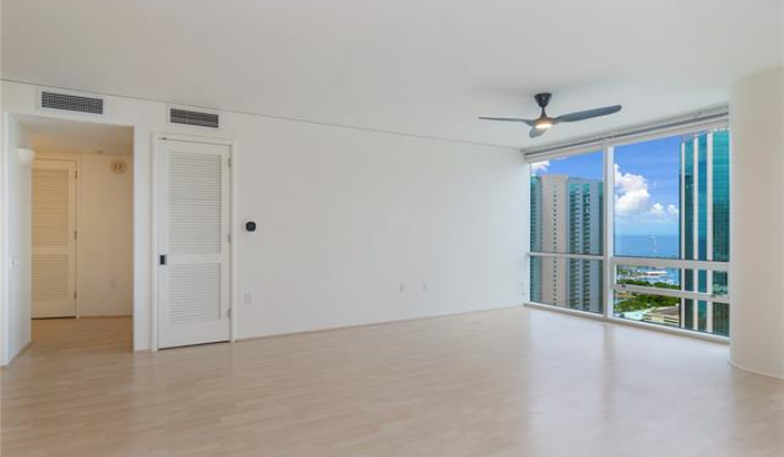 88 Piikoi Street,Honolulu,Hawaii,96814,2 Bedrooms Bedrooms,2 BathroomsBathrooms,Condo/Townhouse,Piikoi,35,18230064