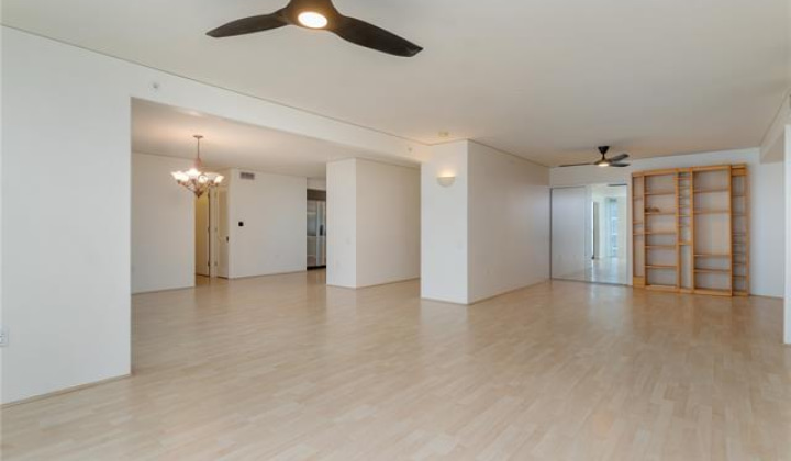 88 Piikoi Street,Honolulu,Hawaii,96814,2 Bedrooms Bedrooms,2 BathroomsBathrooms,Condo/Townhouse,Piikoi,35,18230064